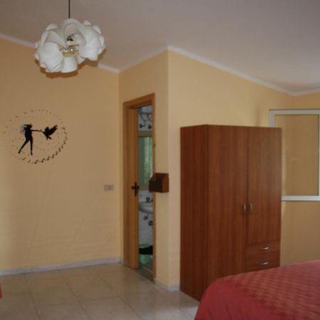 Camere & Case Vacanze Lo Scoglio Castel di Tusa Eksteriør bilde