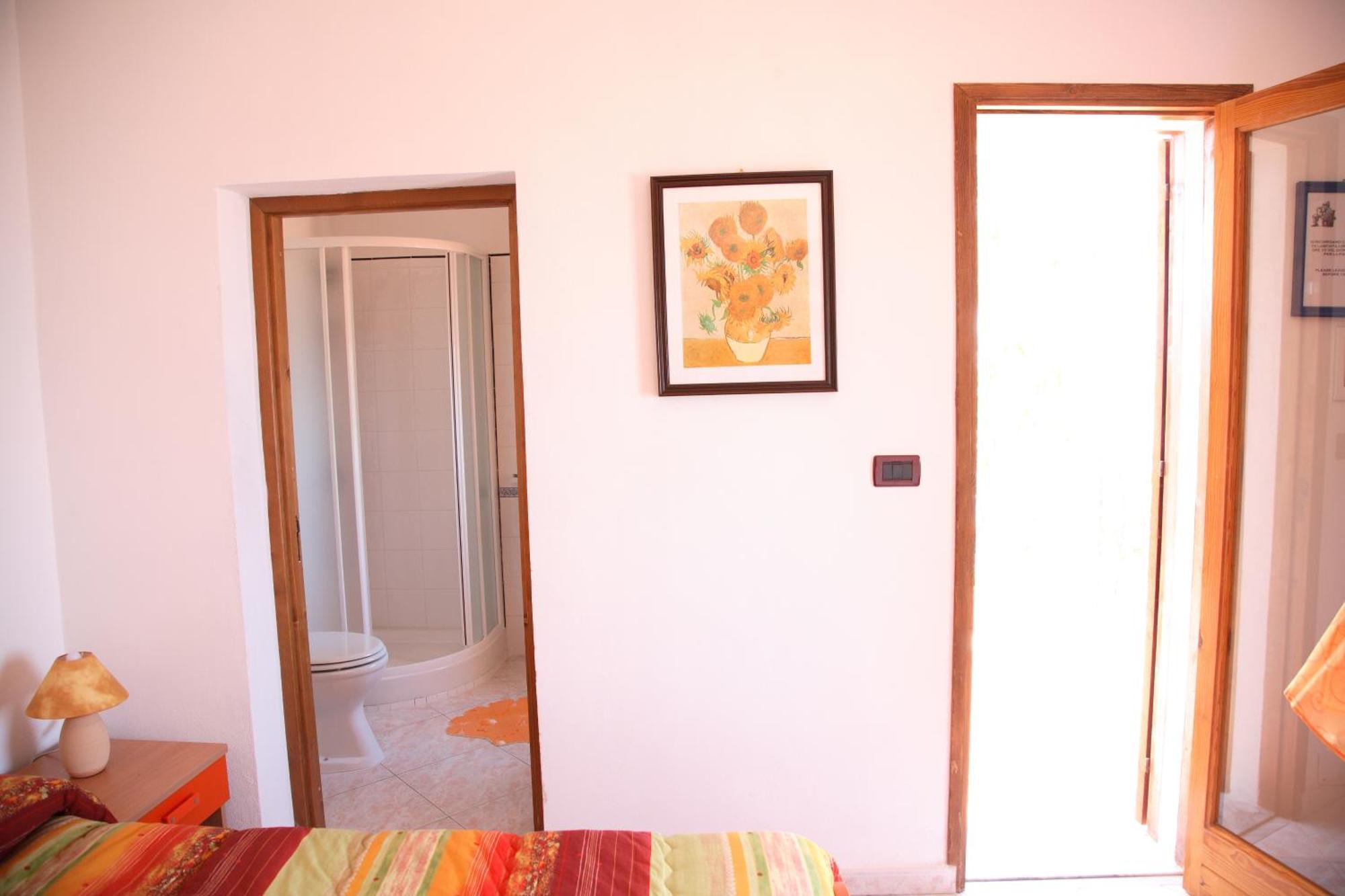 Camere & Case Vacanze Lo Scoglio Castel di Tusa Eksteriør bilde