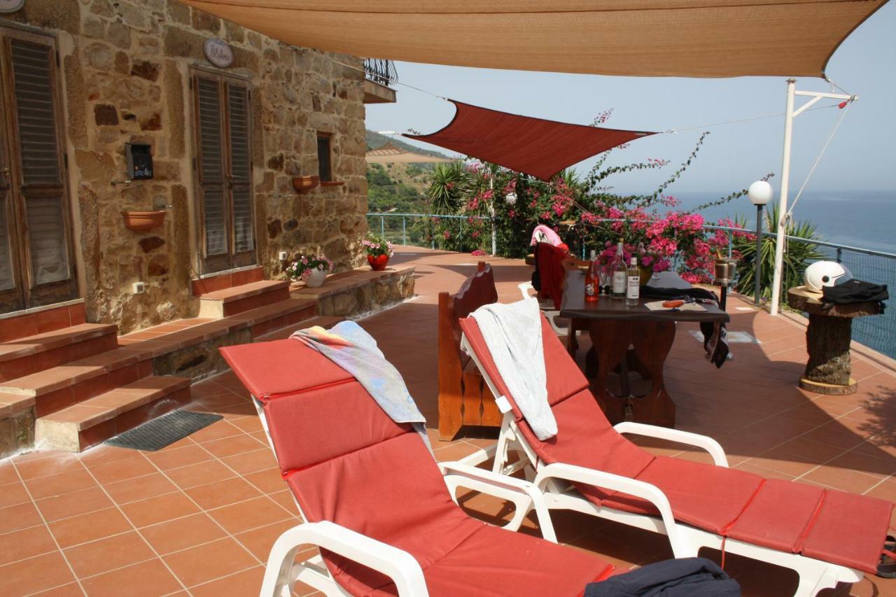 Camere & Case Vacanze Lo Scoglio Castel di Tusa Eksteriør bilde